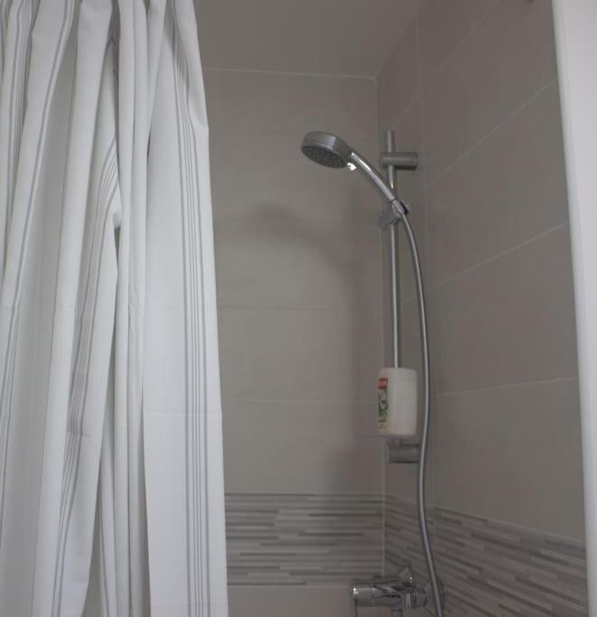 Studio Paris Sud A Cote Du Metro Apartment Вилжуиф Екстериор снимка