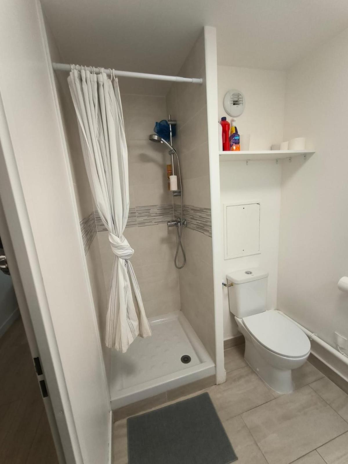 Studio Paris Sud A Cote Du Metro Apartment Вилжуиф Екстериор снимка